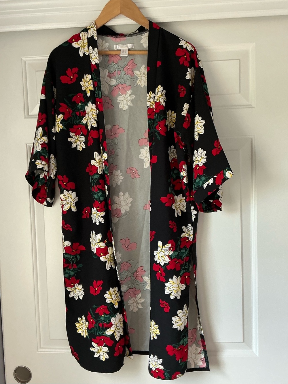 Streetwear Society Black Floral Print Open Front Kimono Style Top M